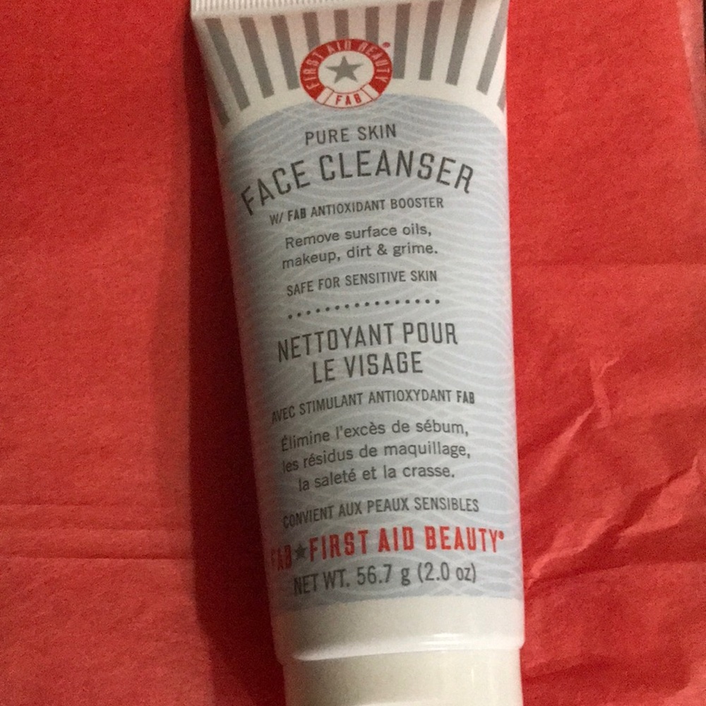 Brand New! First Aid Beauty Pure Skin Face Cleanser